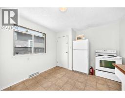 3pc Bathroom - 416 & 418 33 Avenue Ne, Calgary, AB T2E2J1 Photo 9