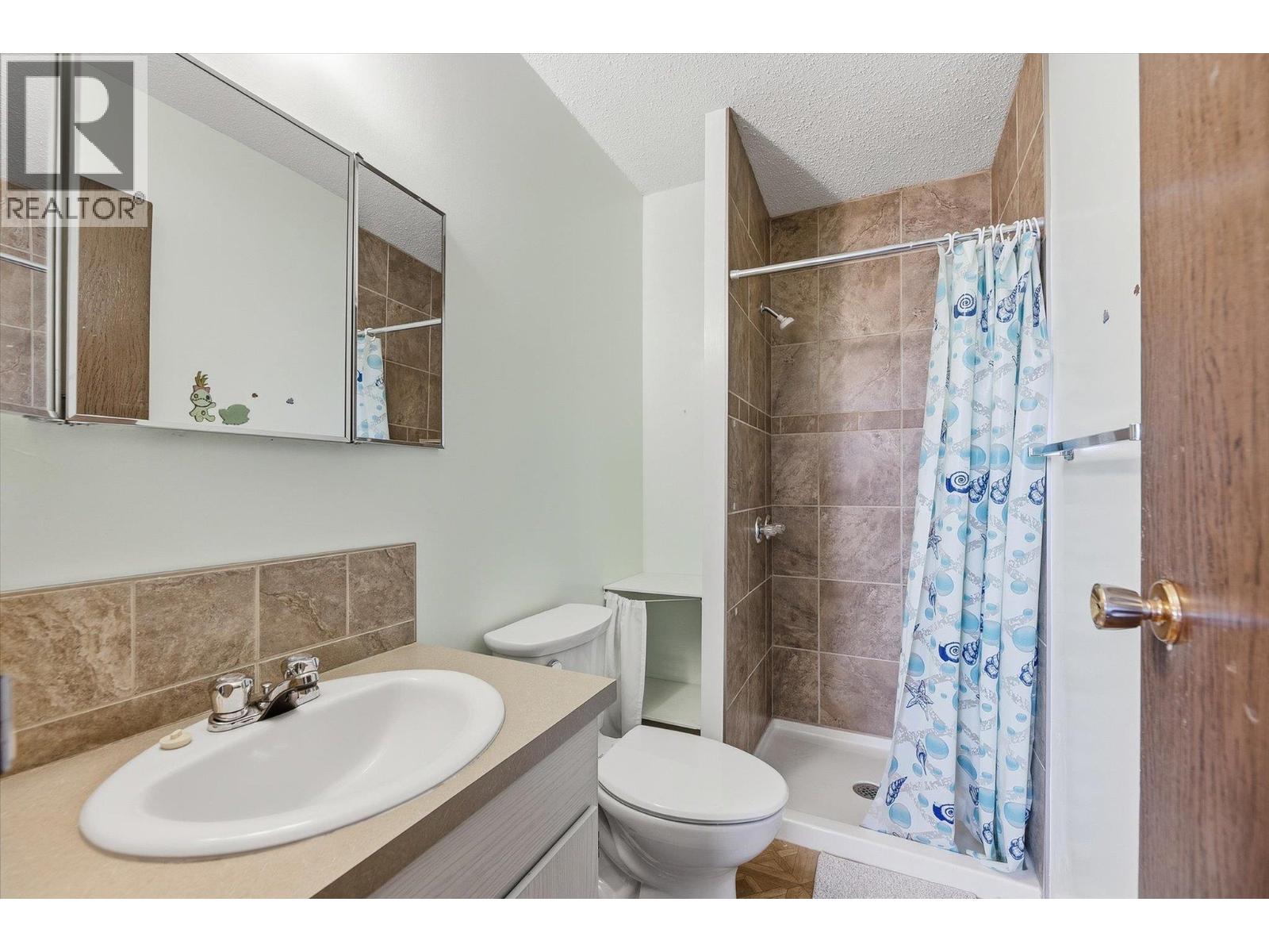 3605 15 Avenue - 13