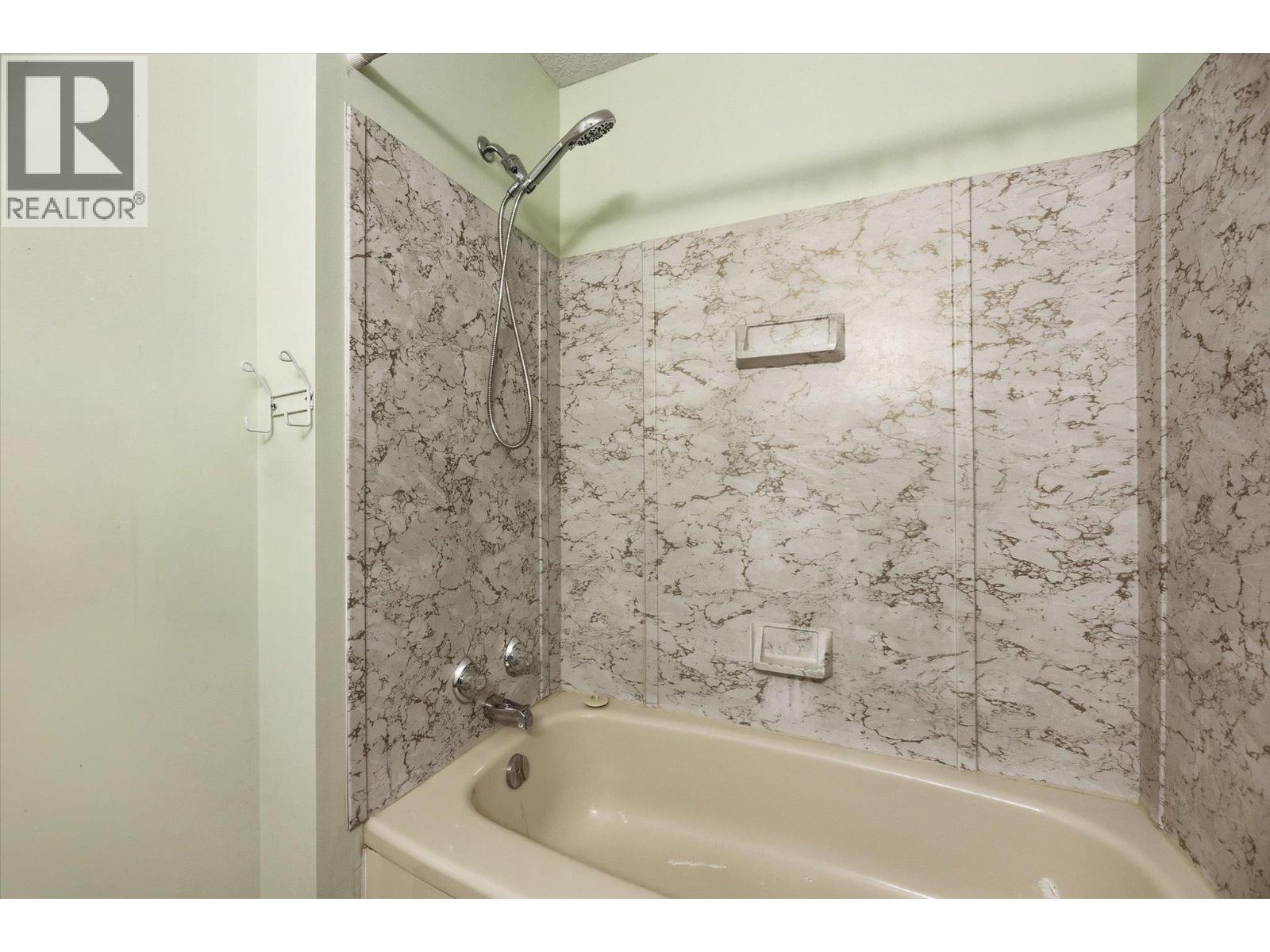 3605 15 Avenue - Image 17