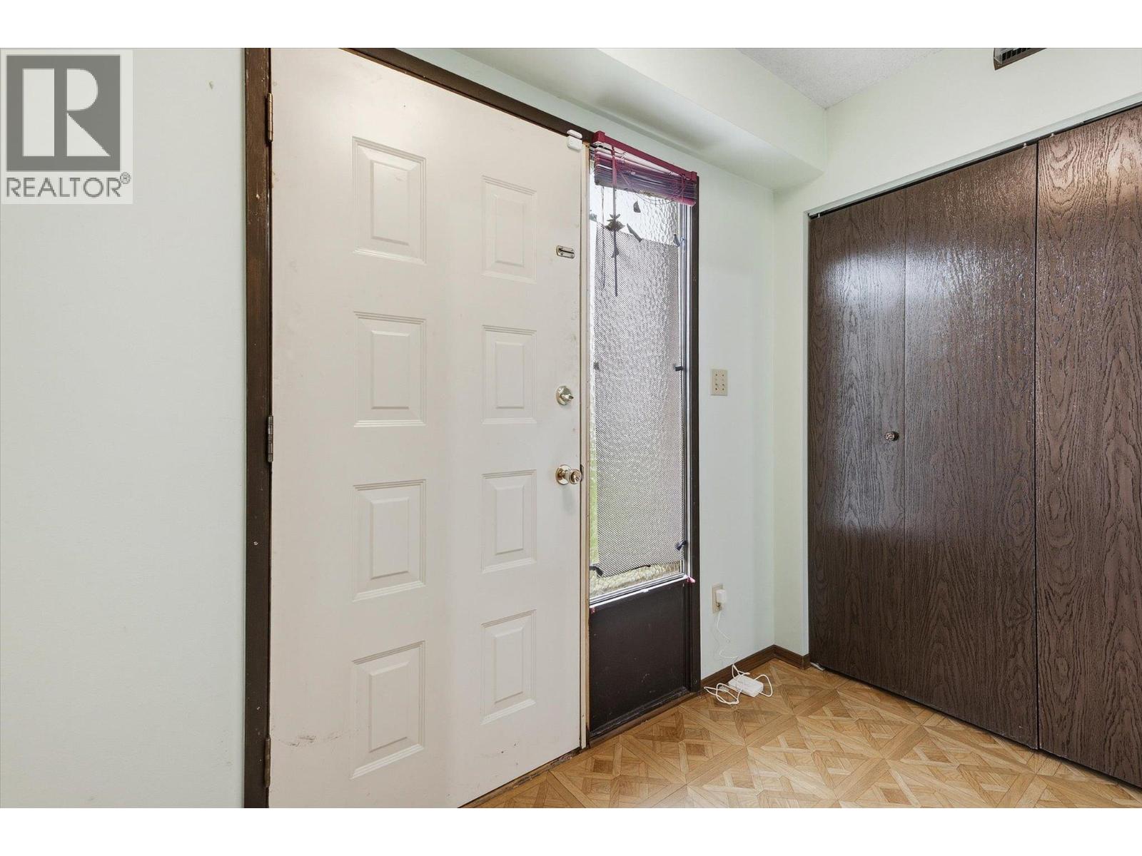 3605 15 Avenue - 19