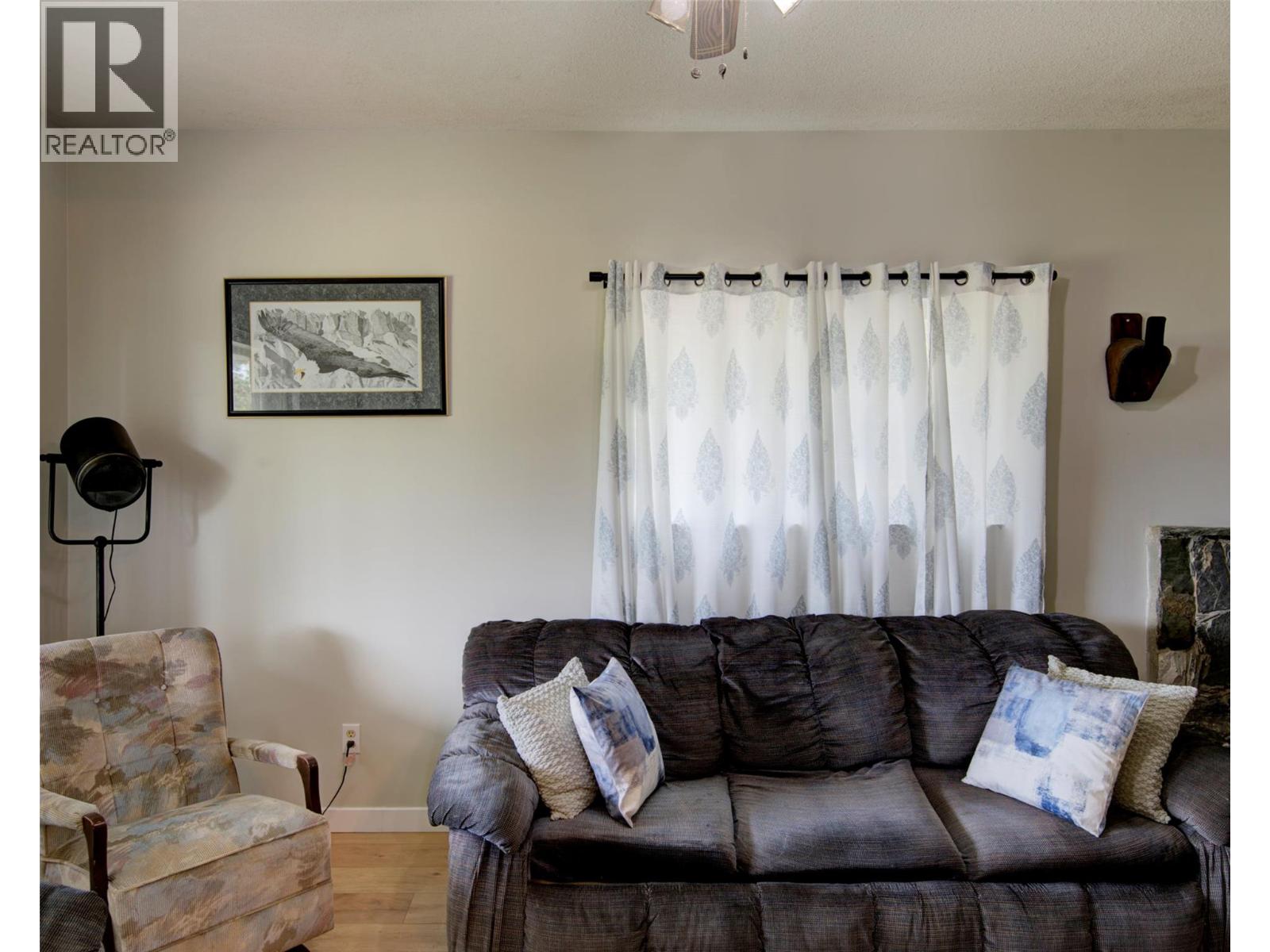  1311 Mallory Road, Enderby