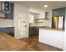 30 Johnsons Avenue thumbnail 10