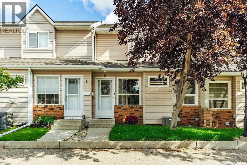 5 102 WILLOW STREET, Saskatoon — photo 2