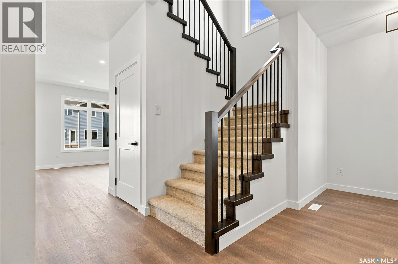 251 Doran WAY - 4