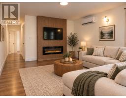 30 Johnsons Avenue thumbnail 4