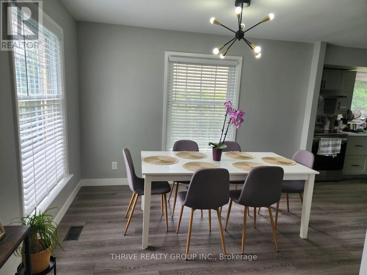 UPPER - 1 SUTTON PLACE, London North (North O) — photo 4