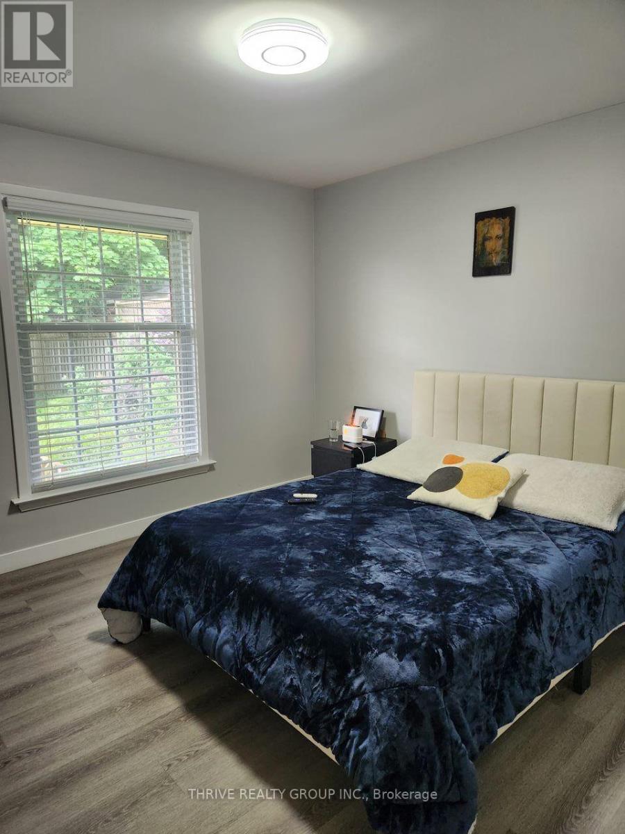 UPPER - 1 SUTTON PLACE, London North (North O) — photo 7