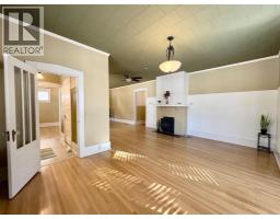 1407 4 Avenue S - photo 9