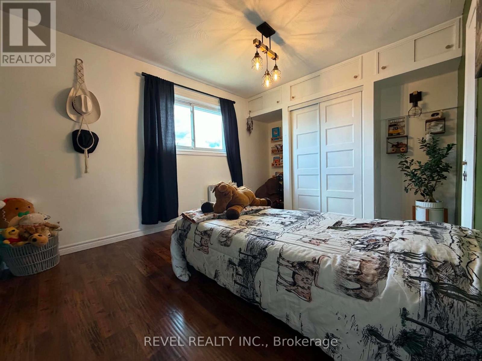 315 FRONTENAC CRESCENT, Timmins (MTJ - Main Area) — photo 12
