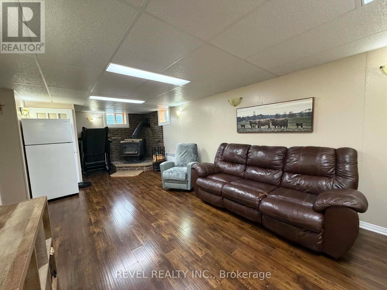 315 FRONTENAC CRESCENT - 15