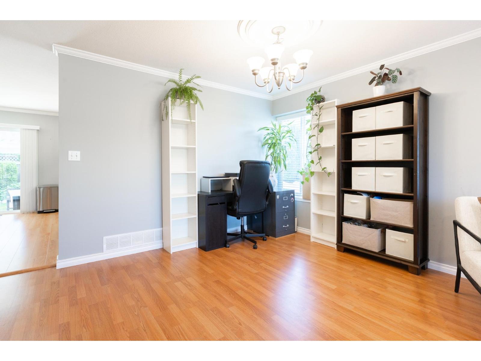 3 Bed, 3 Bath House for Sale in Abbotsford – 21 3635 BLUE JAY STREET, Abbotsford – MLS# R3166713 - Image 6