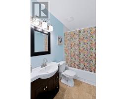15 Farrell Drive thumbnail 14