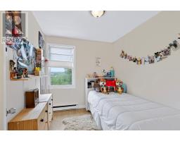 15 Farrell Drive thumbnail 15