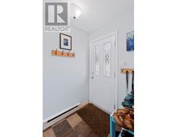15 Farrell Drive thumbnail 3