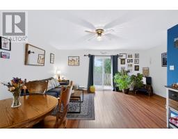 15 Farrell Drive thumbnail 8