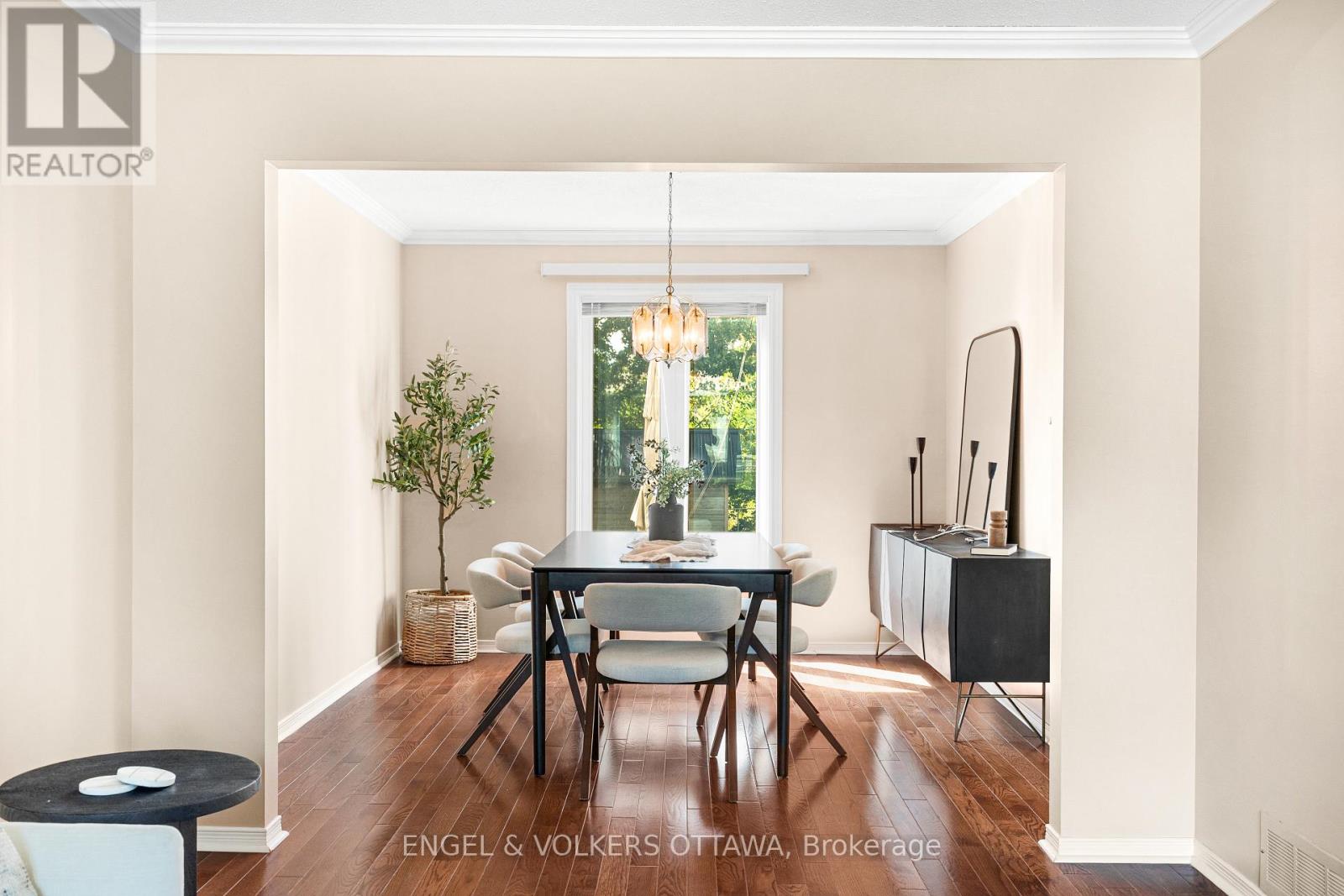 6 FOREST HEIGHTS AVENUE - 13