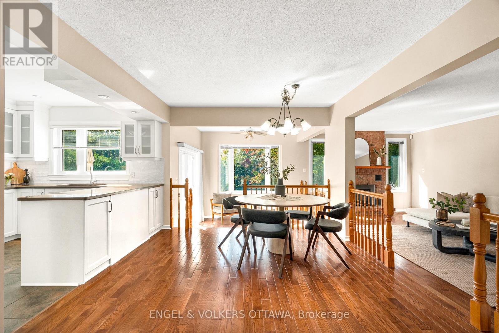 6 FOREST HEIGHTS AVENUE - 20