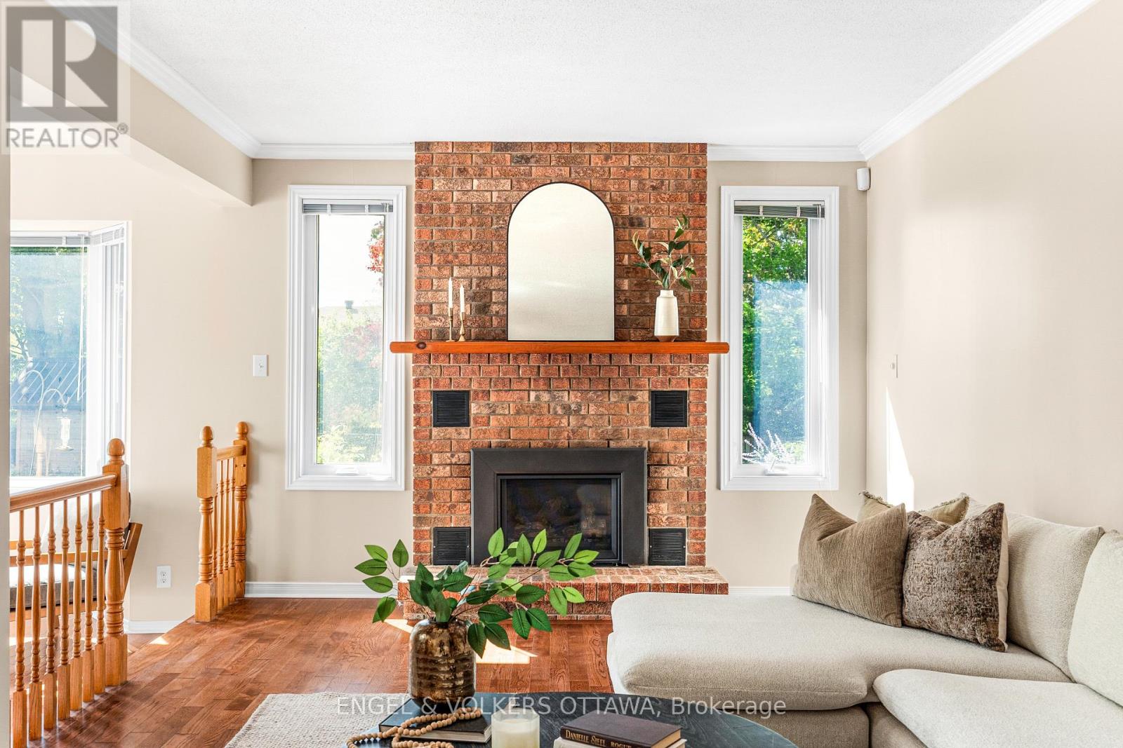 6 FOREST HEIGHTS AVENUE - 22