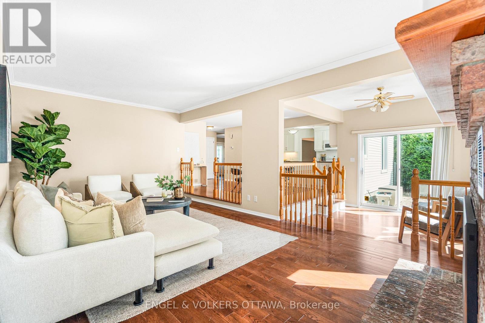 6 FOREST HEIGHTS AVENUE - 24