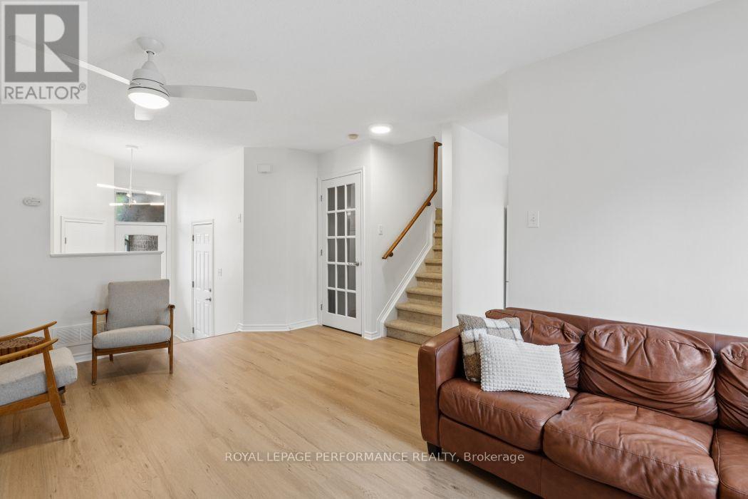1887 HENNESSY CRESCENT, Ottawa — photo 12