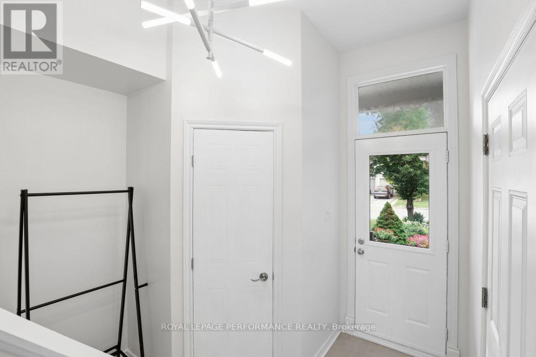 1887 HENNESSY CRESCENT, Ottawa — photo 4