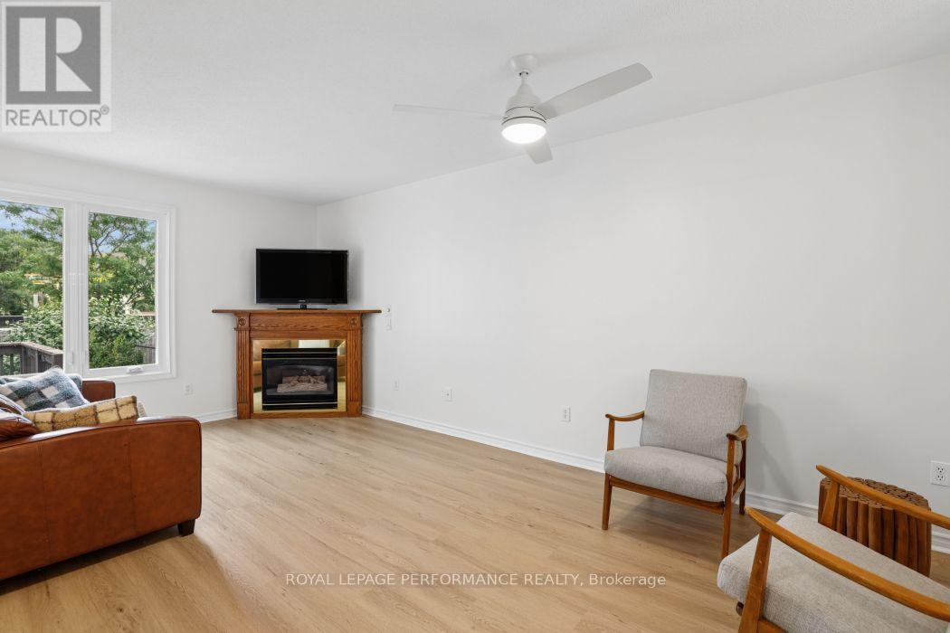 1887 HENNESSY CRESCENT, Ottawa — photo 7