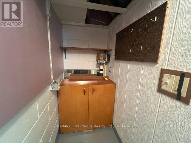 942 CROWE AVENUE - Image 18