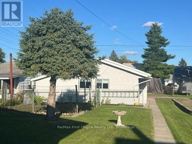942 CROWE AVENUE - 2