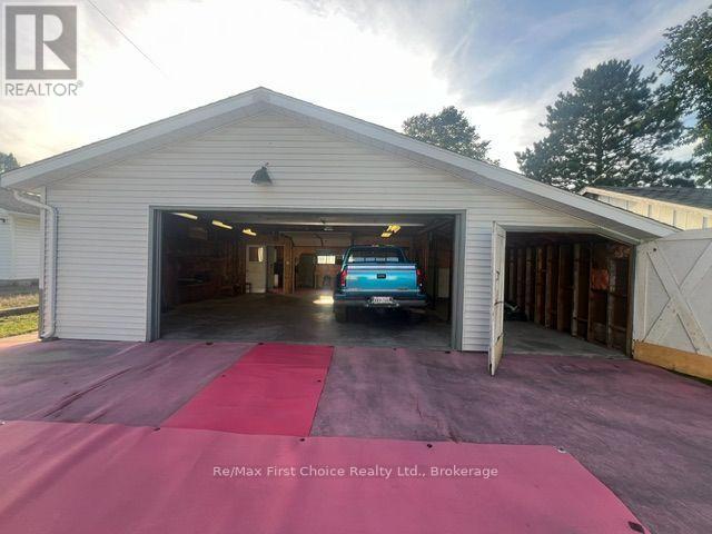 942 CROWE AVENUE - Image 21