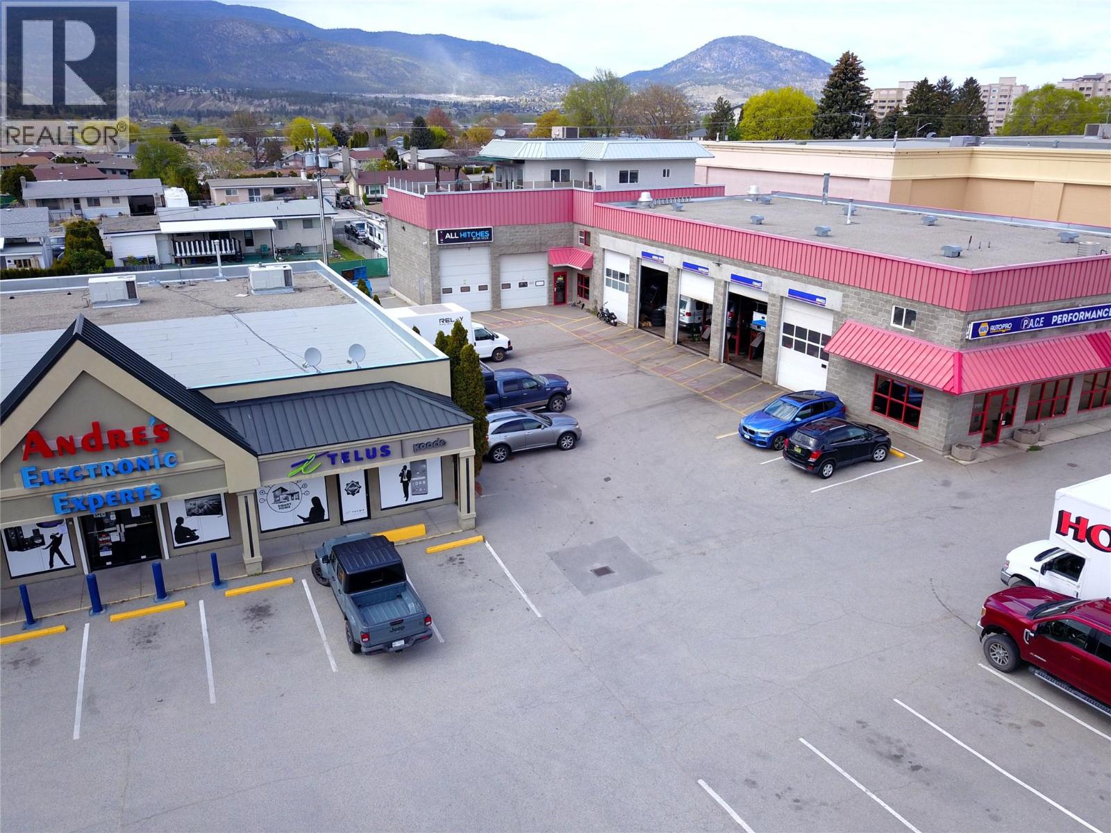 2595 Skaha Lake Road, Penticton