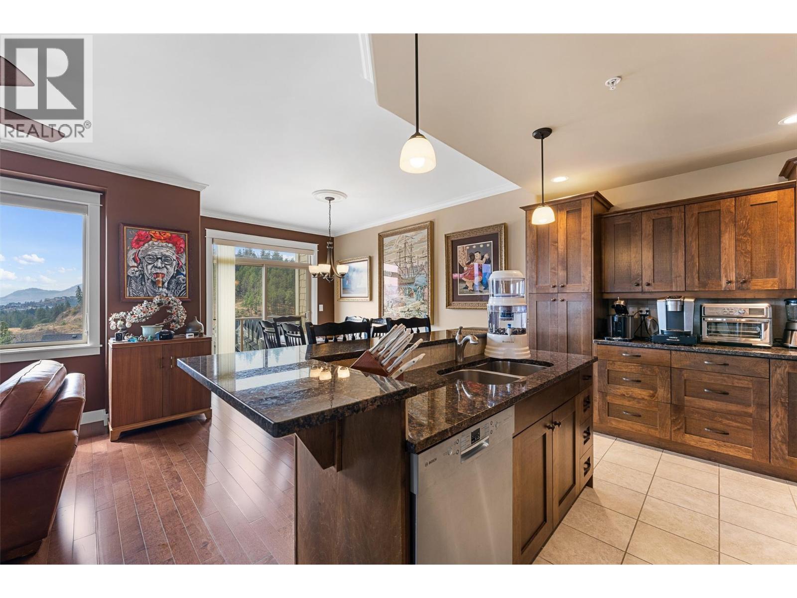 2470 Tuscany Drive Unit# 402, West Kelowna