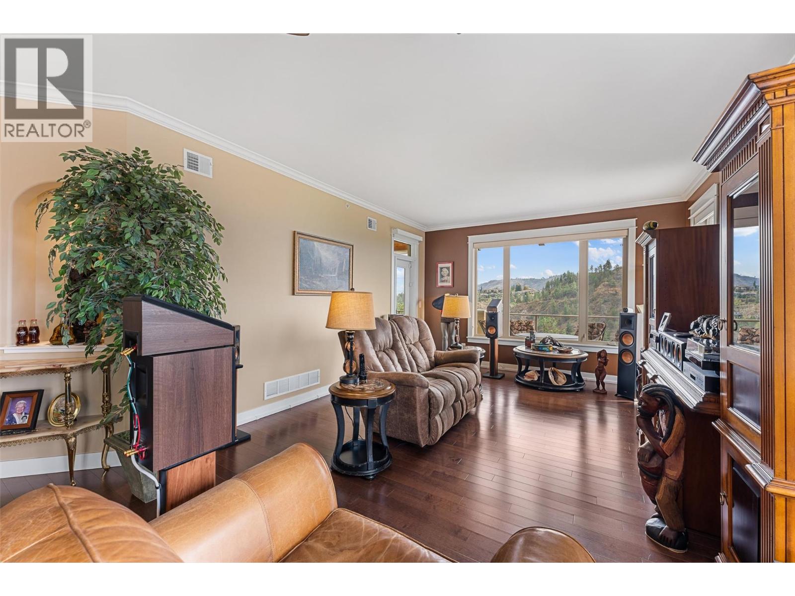 2470 Tuscany Drive Unit# 402, West Kelowna