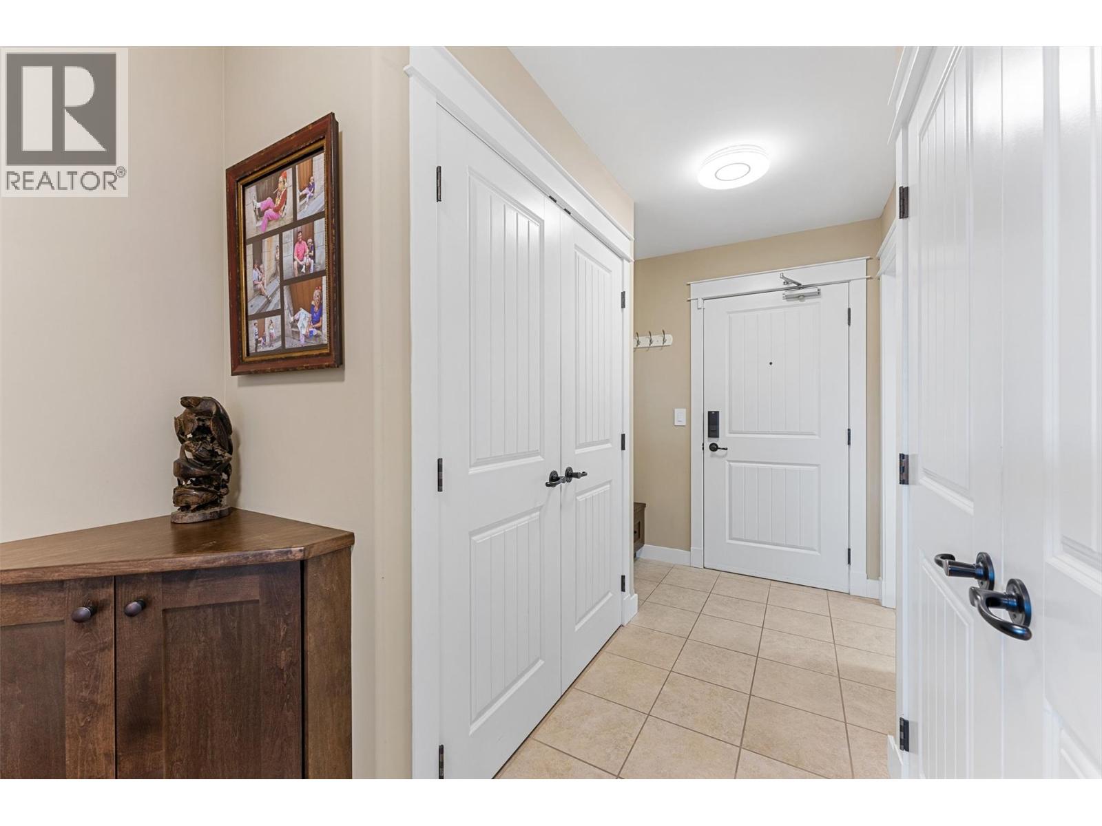2470 Tuscany Drive Unit# 402, West Kelowna