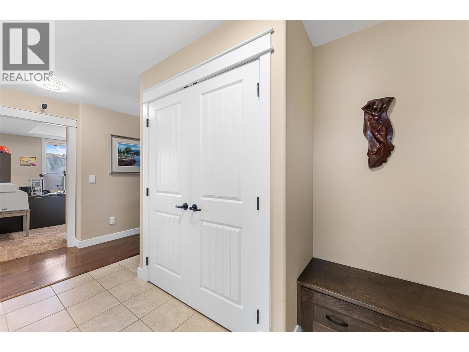 2470 Tuscany Drive Unit# 402, West Kelowna
