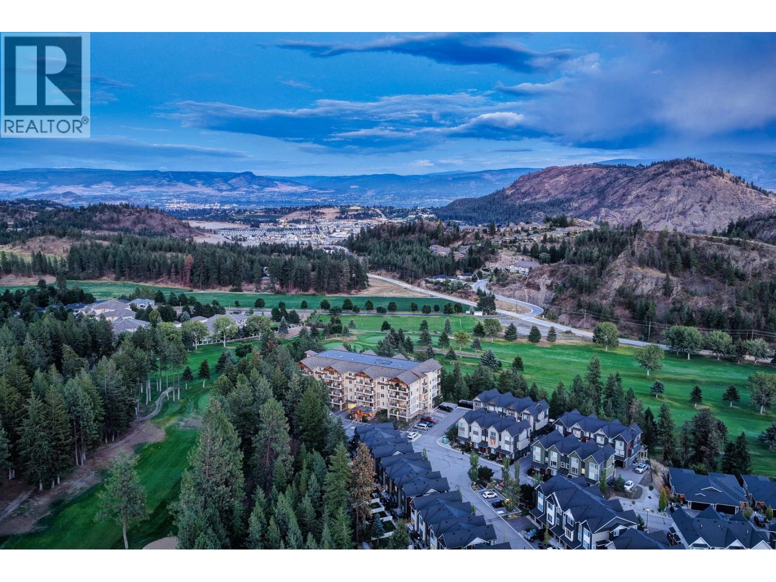 2470 Tuscany Drive Unit# 402, West Kelowna