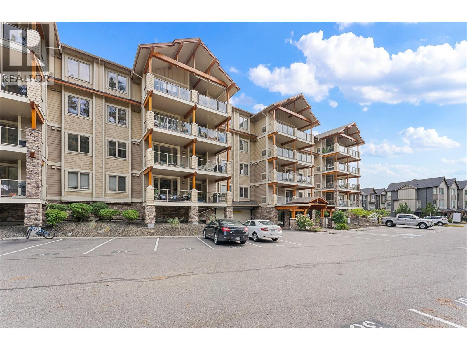 2470 Tuscany Drive Unit# 402, West Kelowna