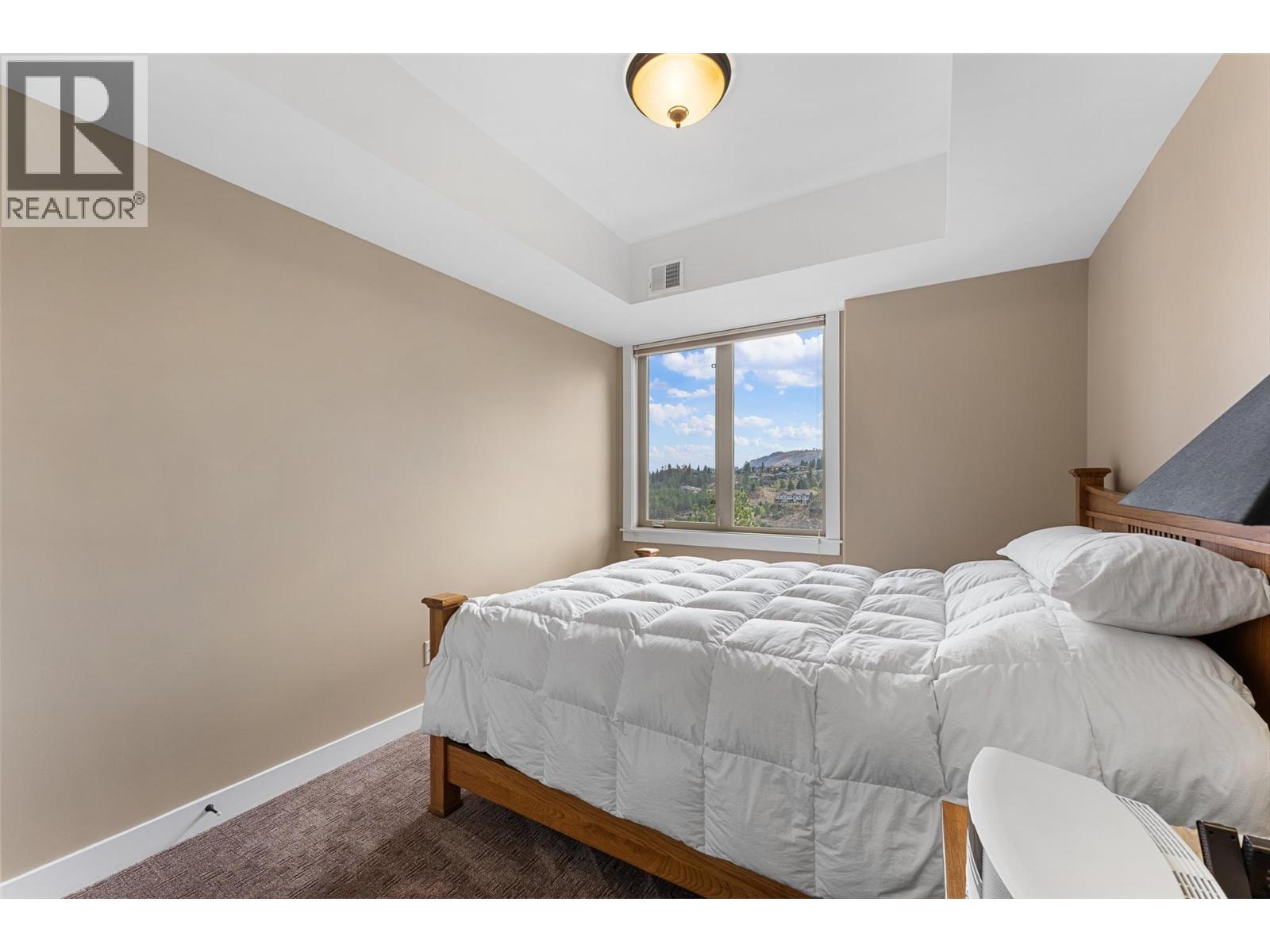 2470 Tuscany Drive Unit# 402, West Kelowna