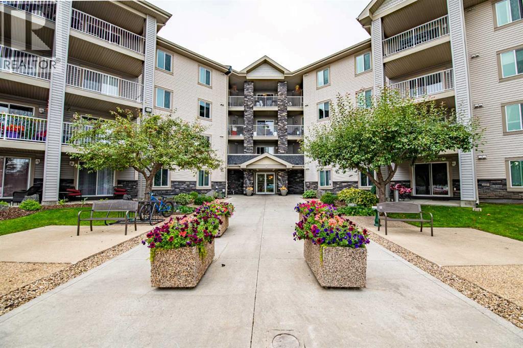 60 Lawford Avenue, Red Deer