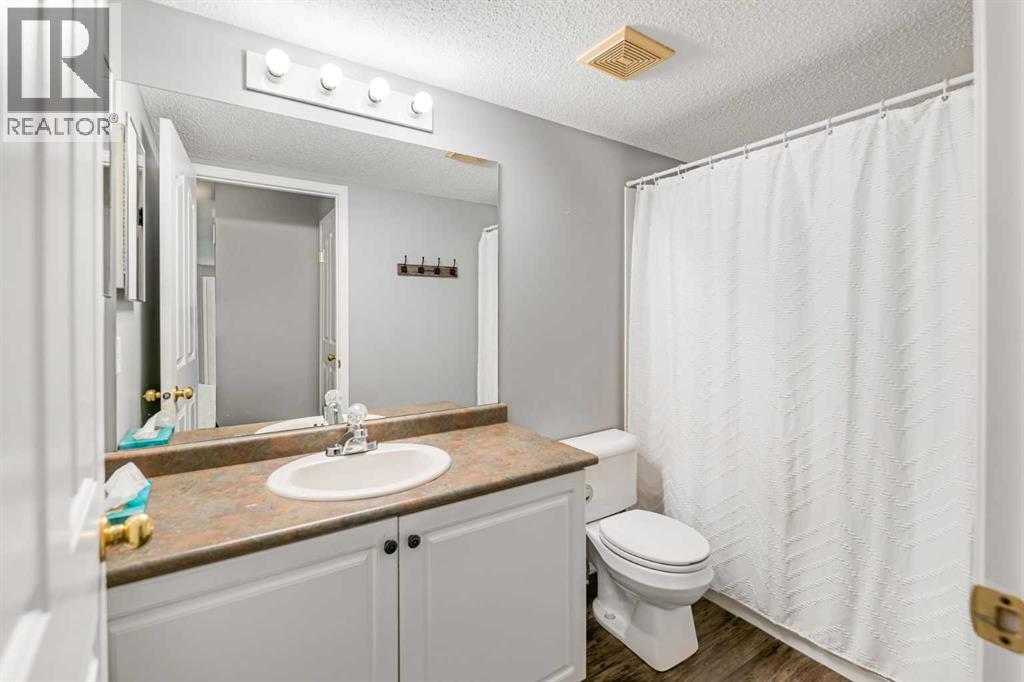 60 Lawford Avenue, Red Deer