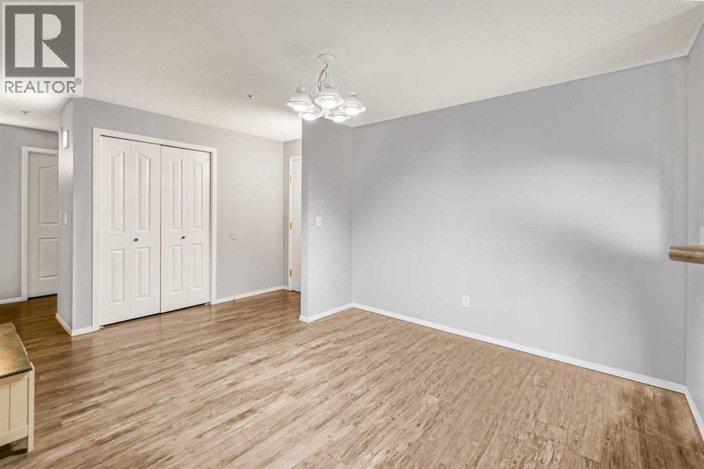 60 Lawford Avenue, Red Deer