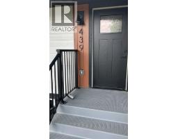 439 Arlington Drive SE - photo 4