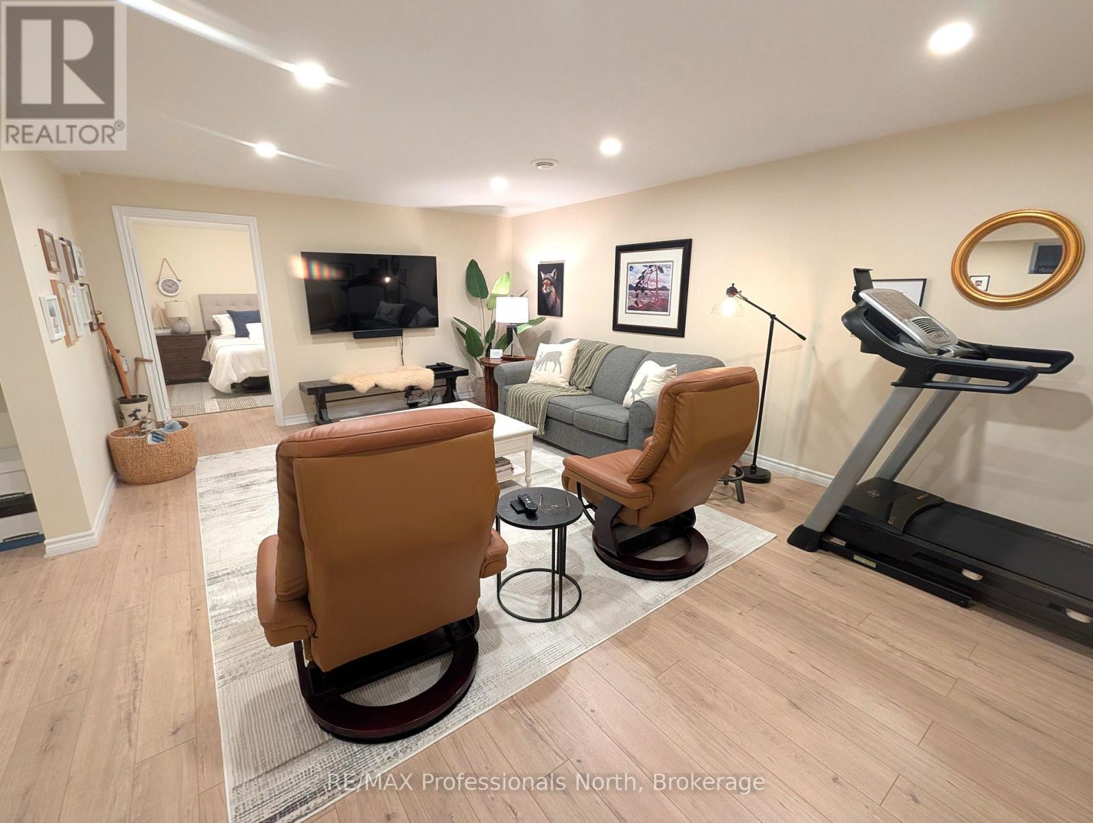 147 15TH AVE CLOSE - Image 21