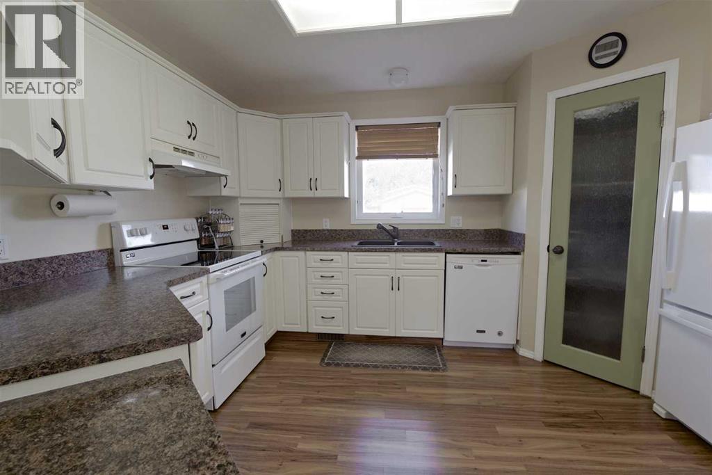 509 1 Street E - 10
