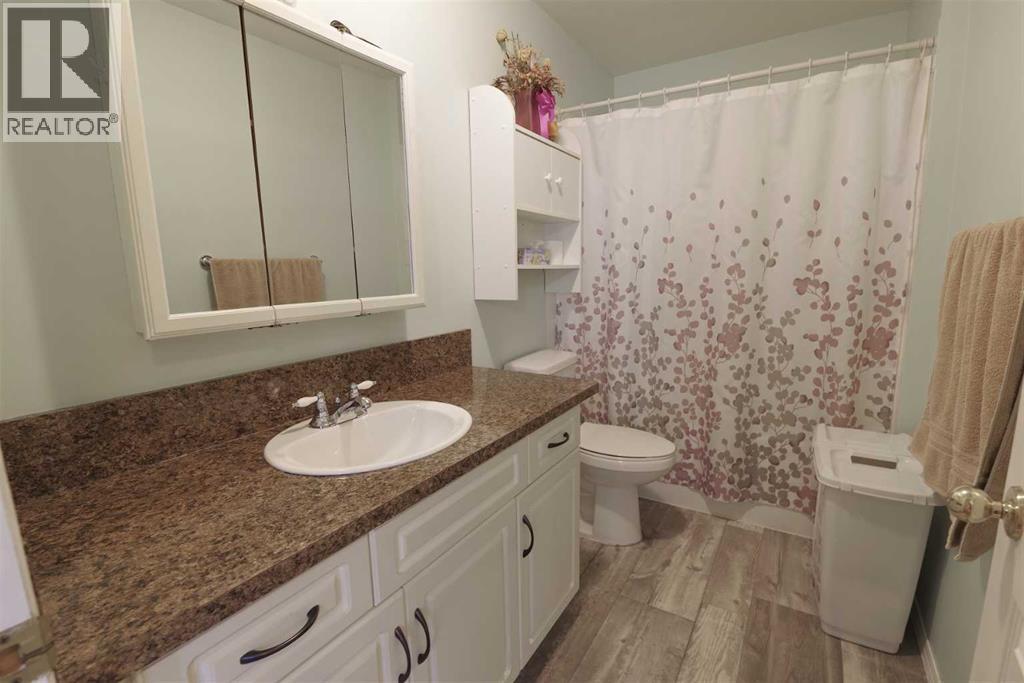509 1 Street E - 13