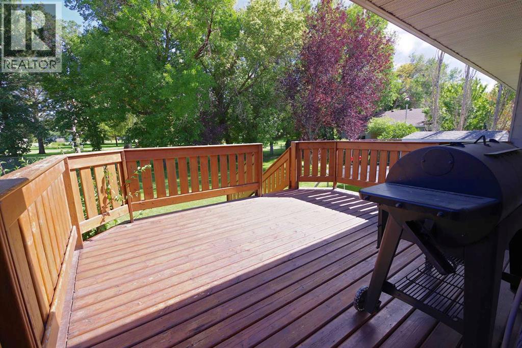 509 1 Street E - 25