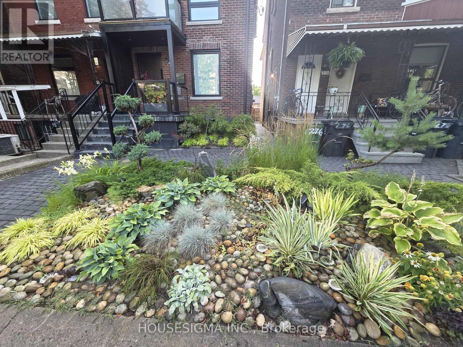 MAIN - 274 ROXTON ROAD, Toronto (Palmerston-Little Italy) — photo 2