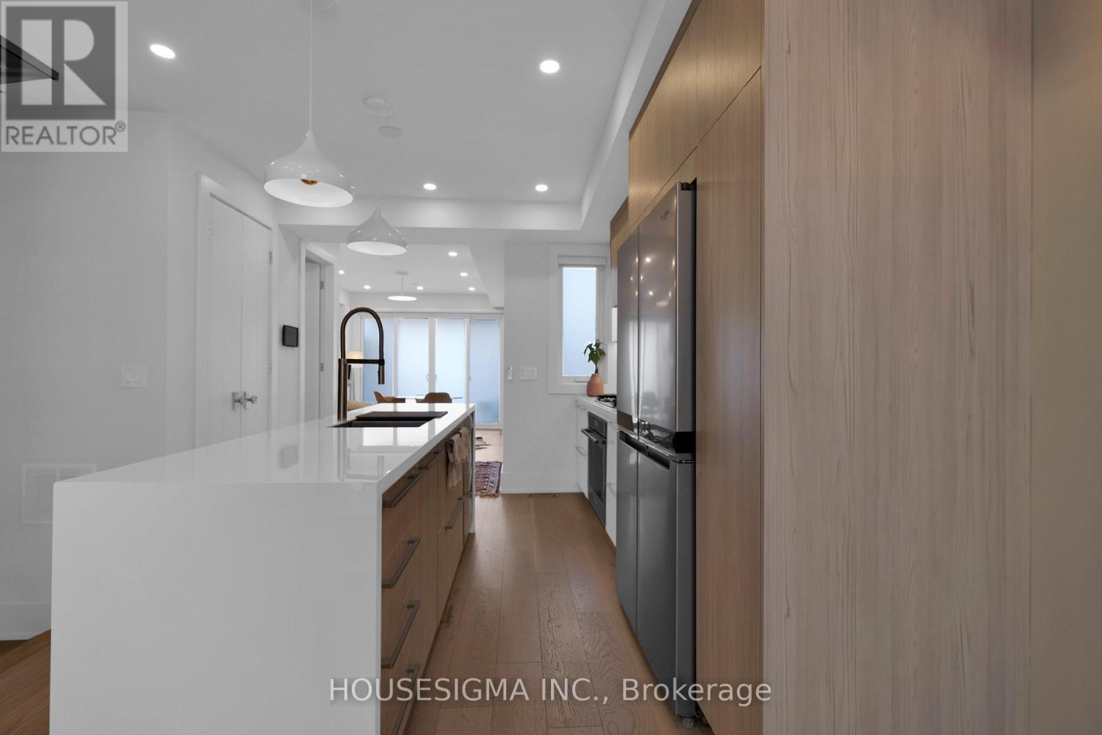 MAIN - 274 ROXTON ROAD, Toronto (Palmerston-Little Italy) — photo 8
