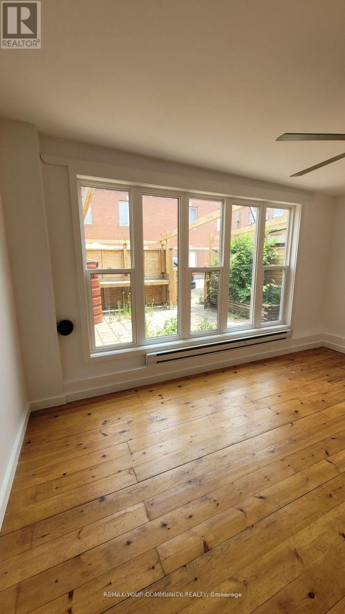 STUDIO UNIT - 864 MILLWOOD ROAD, Toronto (Leaside) — photo 2