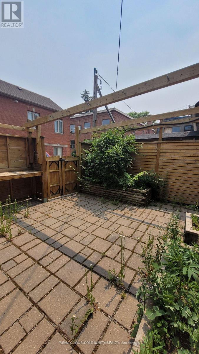 STUDIO UNIT - 864 MILLWOOD ROAD, Toronto (Leaside) — photo 9