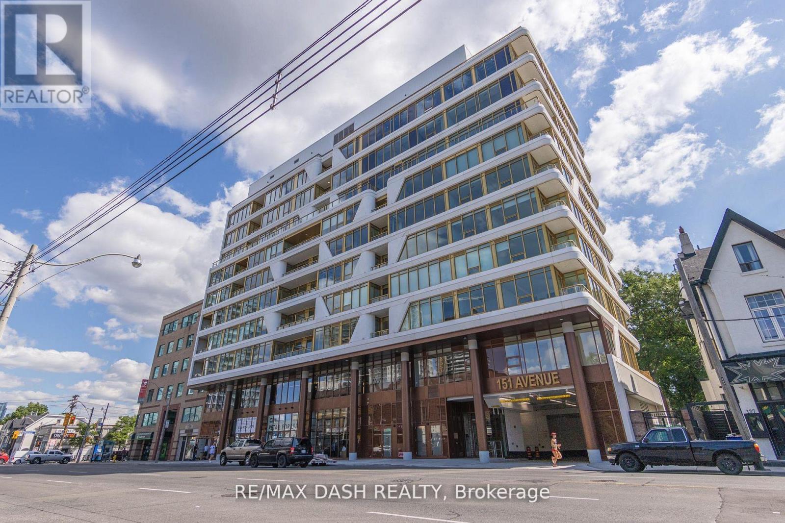 #310 151 AVENUE ROAD - 3